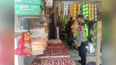 Jelang Bulan Ramadhan, Polsek Krueng Sabee Tinjau dan Monitoring Harga Sembako di Pasar