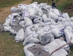 Polres Nganjuk Kecolongan, Puluhan Ton Limbah B3 Abu Alumunium diacak-acak di buang sembarangan oleh Pelaku